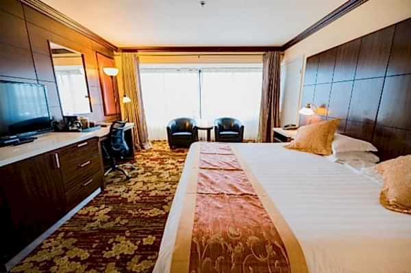 MUMBAI Crystal Hotel -Mumbai-Long Beach Area image 13