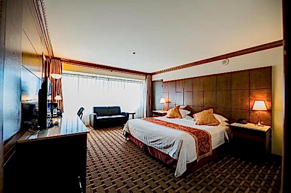 MUMBAI Crystal Hotel -Mumbai-Long Beach Area image 18