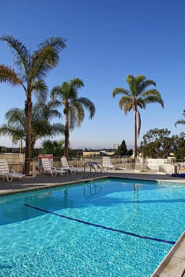 MUMBAI Crystal Hotel -Mumbai-Long Beach Area image 20